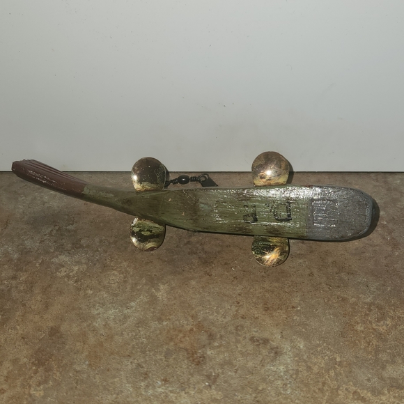 Vintage Handcrafted Folkart Wooden Fish Signed DP - Picture 4 of 10